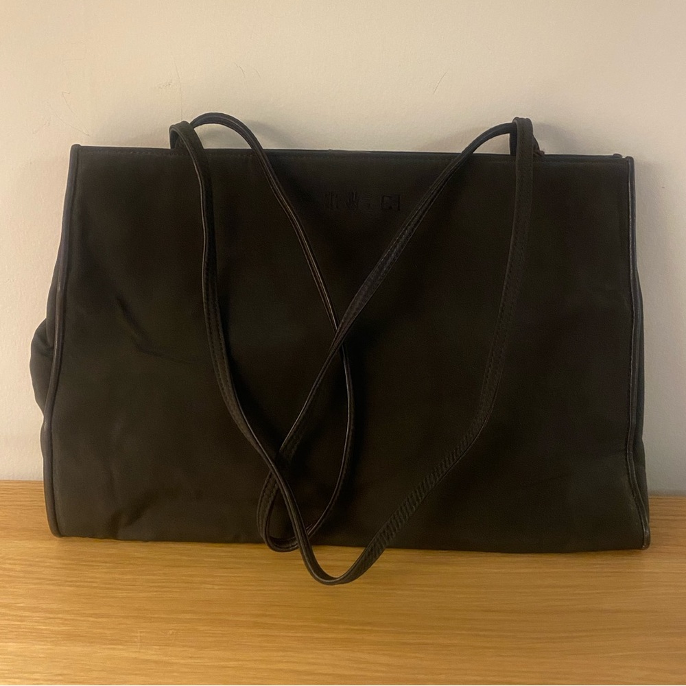 Lisa Jenks Chic Brown Leather Tote
